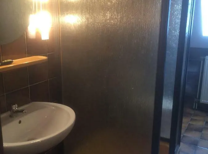 Dg Rechts 108a 2 Dachgeschoss * Holzminden